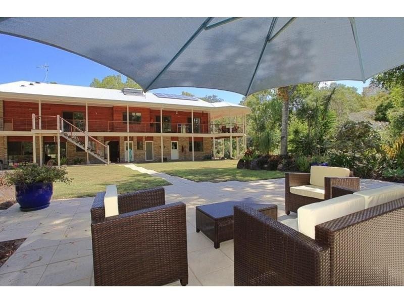 18 Kingfisher Crescent, Moore Park Beach QLD 4670