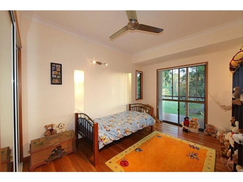 18 Kingfisher Crescent, Moore Park Beach QLD 4670