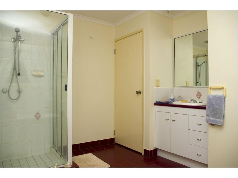 6 Kindt Street, Moore Park Beach QLD 4670