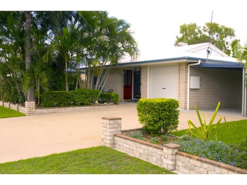 6 Kindt Street, Moore Park Beach QLD 4670