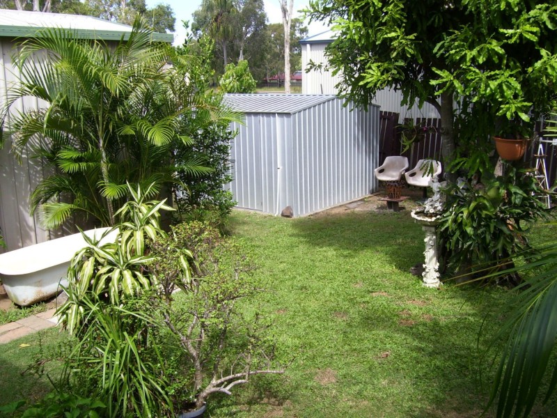 9 Palm Court, Moore Park Beach QLD 4670