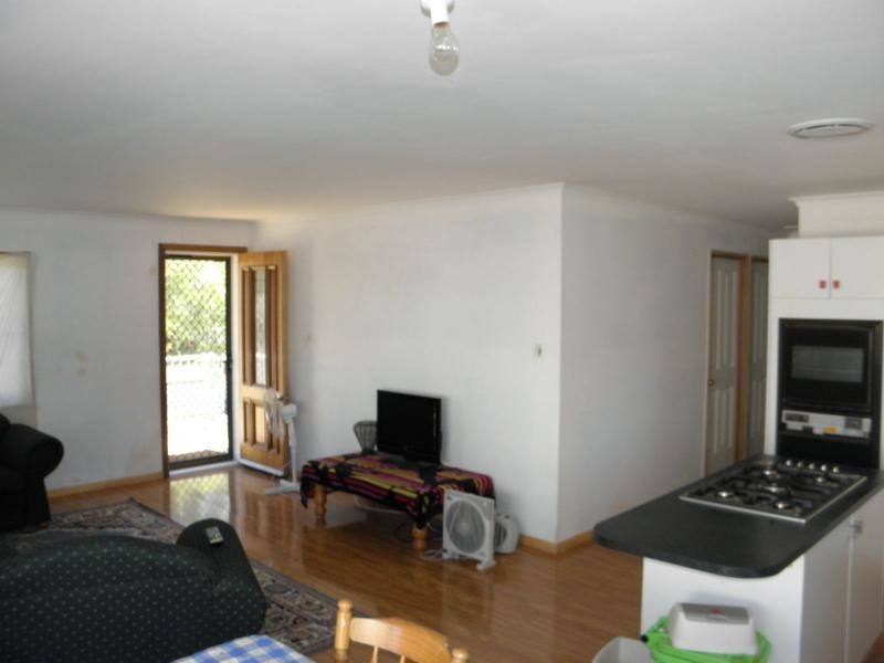 6 Poinciana Court, Moore Park Beach QLD 4670