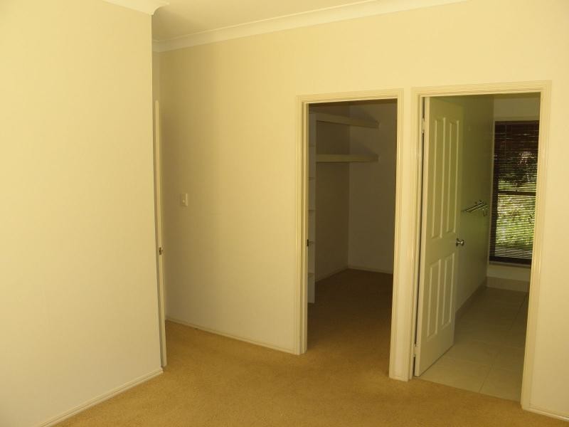 34 Kingfisher Crescent, Moore Park Beach QLD 4670