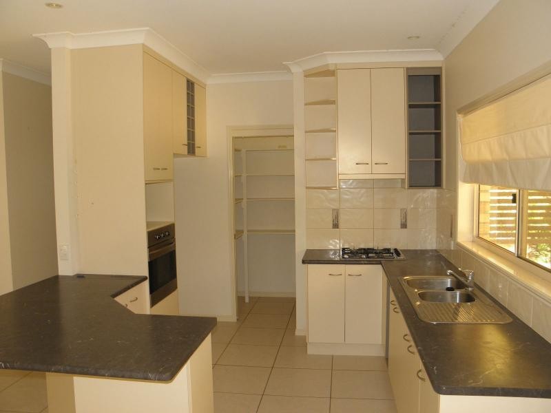 34 Kingfisher Crescent, Moore Park Beach QLD 4670