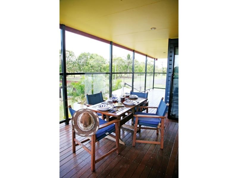3 Palm Court, Moore Park Beach QLD 4670