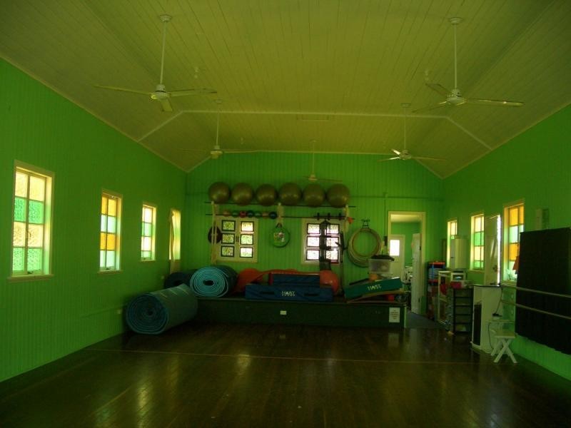 18 Hinkler Avenue, Moore Park Beach QLD 4670