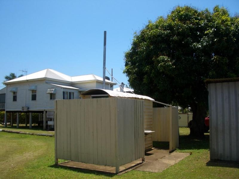 18 Hinkler Avenue, Moore Park Beach QLD 4670