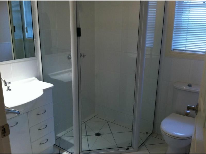 Villa 4/2 Sylvan Drive, Moore Park Beach QLD 4670