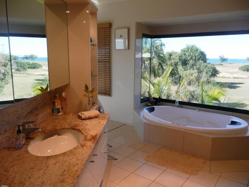 126 Sylvan Drive, Moore Park Beach QLD 4670