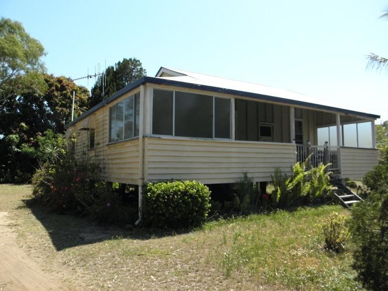 22 Moore Park Road, Moore Park Beach QLD 4670