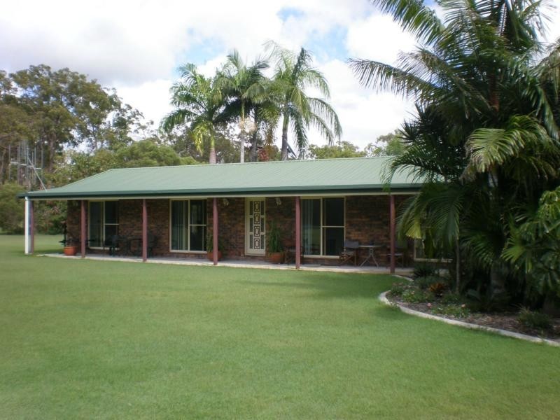 Moore Park Beach QLD 4670