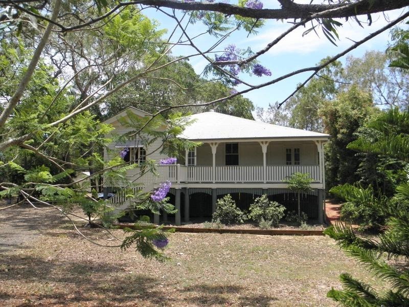 8 Kingfisher Crescent, Moore Park Beach QLD 4670