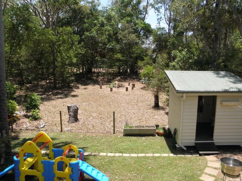 8 Kingfisher Crescent, Moore Park Beach QLD 4670