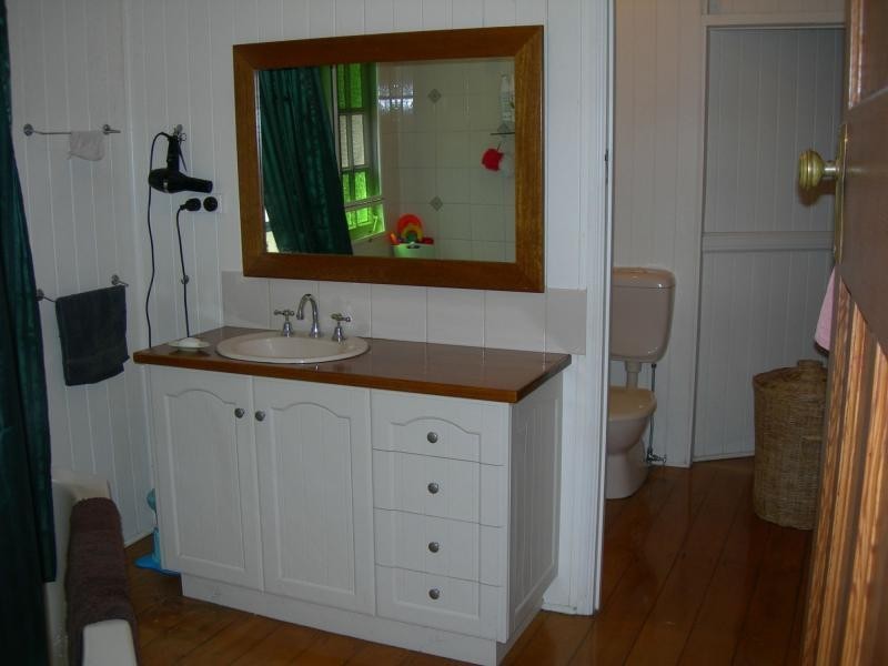 8 Kingfisher Crescent, Moore Park Beach QLD 4670