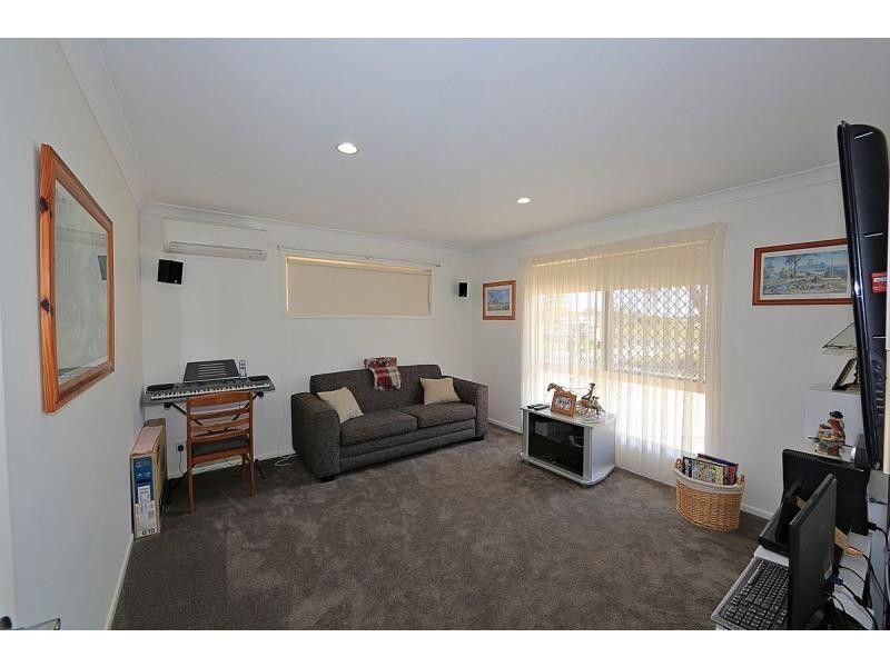 9 Schirmers Court, Moore Park Beach QLD 4670