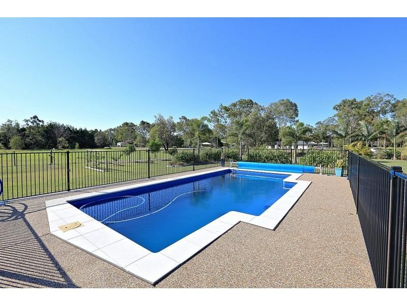 9 Schirmers Court, Moore Park Beach QLD 4670
