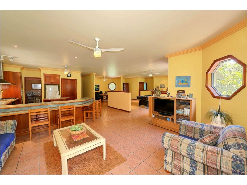 23 Woodlands Lane, Moore Park Beach QLD 4670