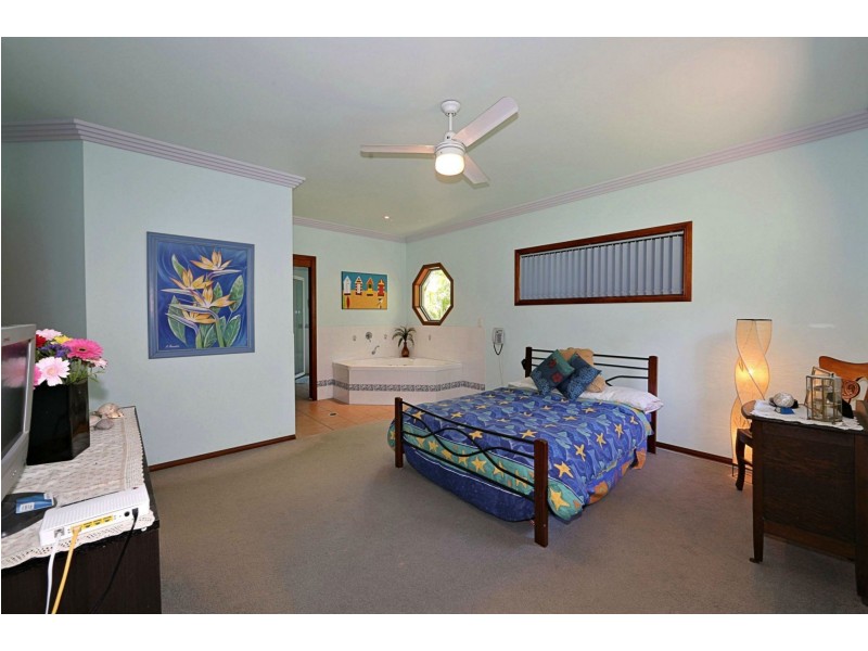 23 Woodlands Lane, Moore Park Beach QLD 4670