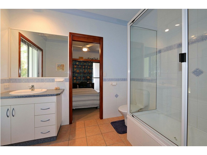 23 Woodlands Lane, Moore Park Beach QLD 4670