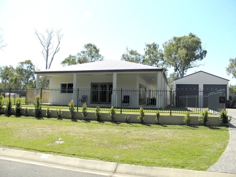 Moore Park Beach QLD 4670