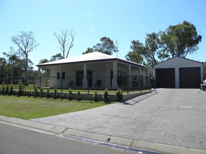 Moore Park Beach QLD 4670