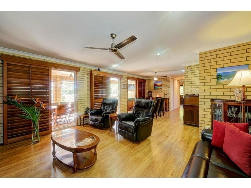 15 Sand Piper Grove, Moore Park Beach QLD 4670