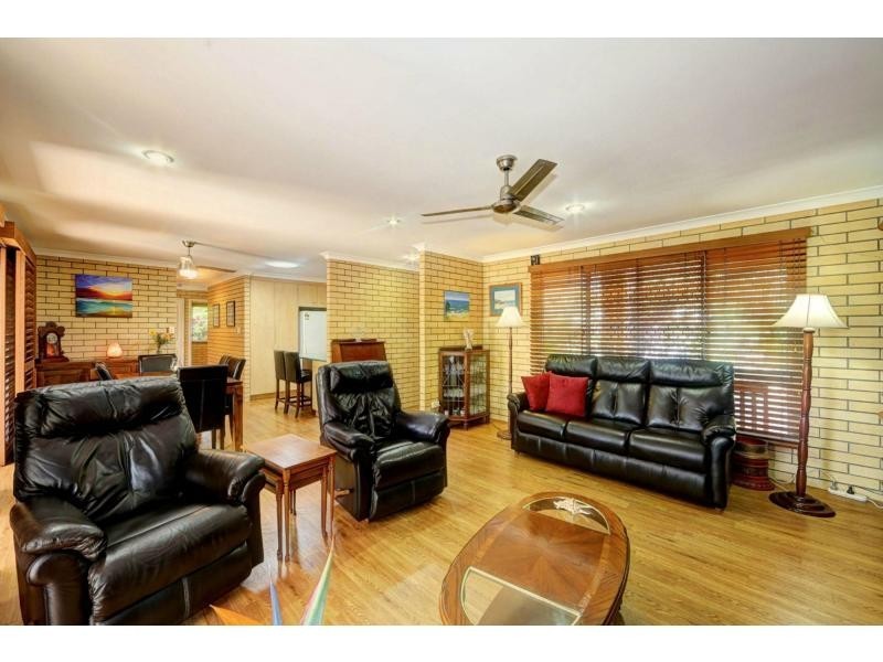 15 Sand Piper Grove, Moore Park Beach QLD 4670