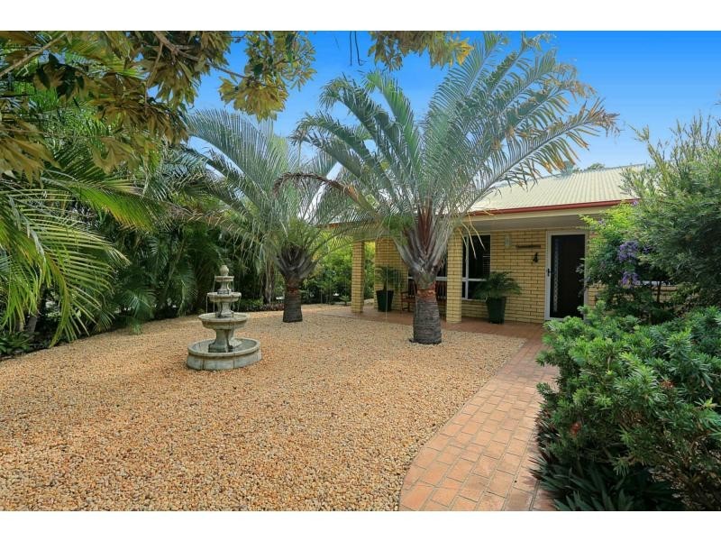 15 Sand Piper Grove, Moore Park Beach QLD 4670
