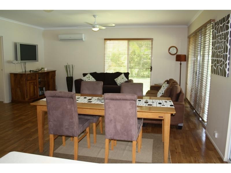 35 Robin Close, Moore Park Beach QLD 4670
