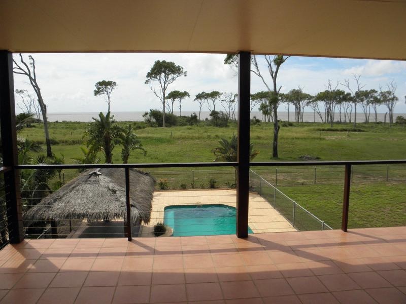 Moore Park Beach QLD 4670