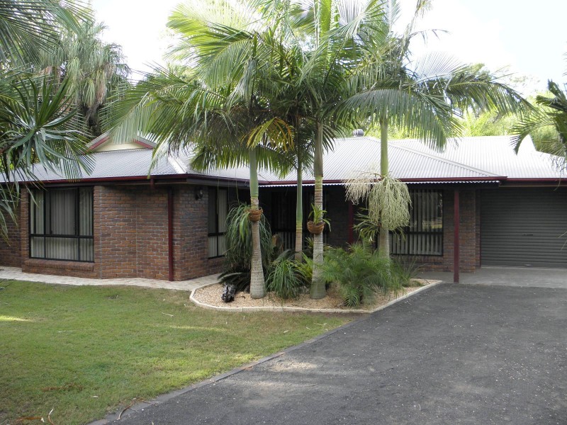 Moore Park Beach QLD 4670