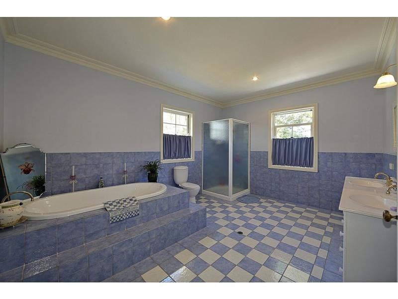 294 Sylvan Drive, Moore Park Beach QLD 4670
