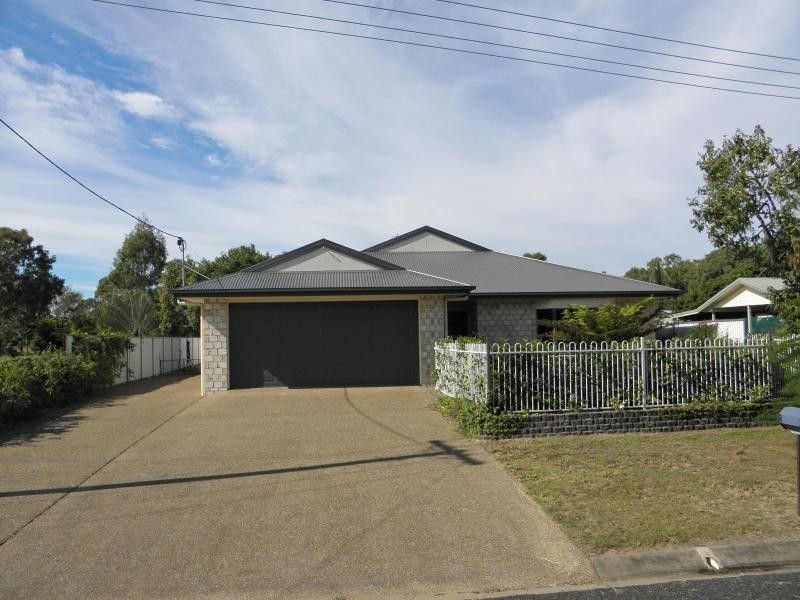 Moore Park Beach QLD 4670