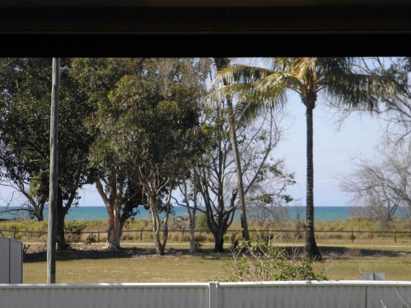 6 Poinciana Court, Moore Park Beach QLD 4670