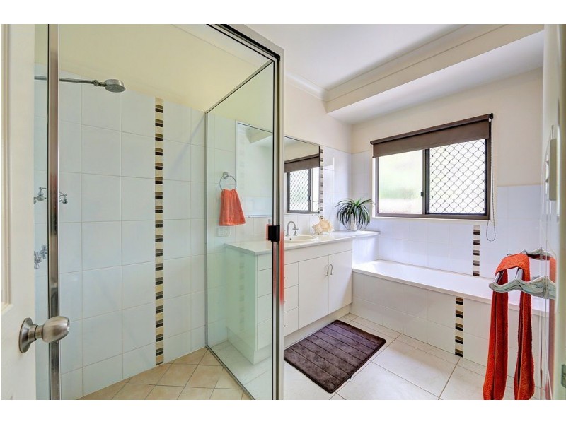 3 Sand Piper Grove, Moore Park Beach QLD 4670