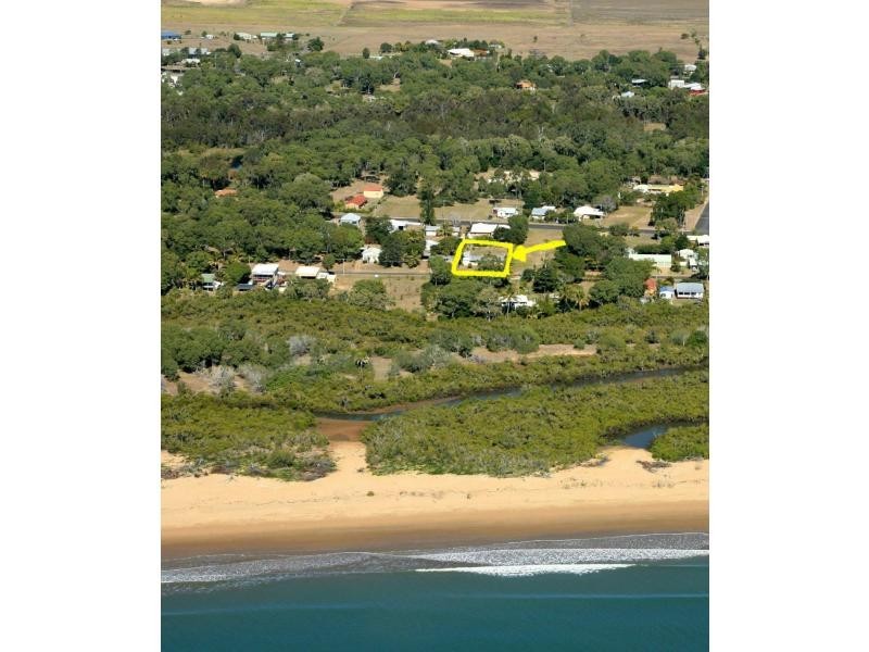 18 Kindt Street, Moore Park Beach QLD 4670