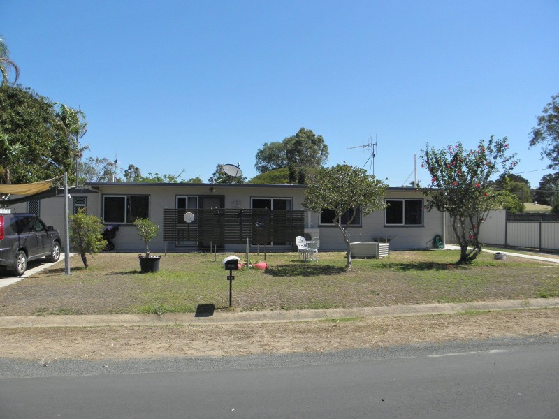Moore Park Beach QLD 4670