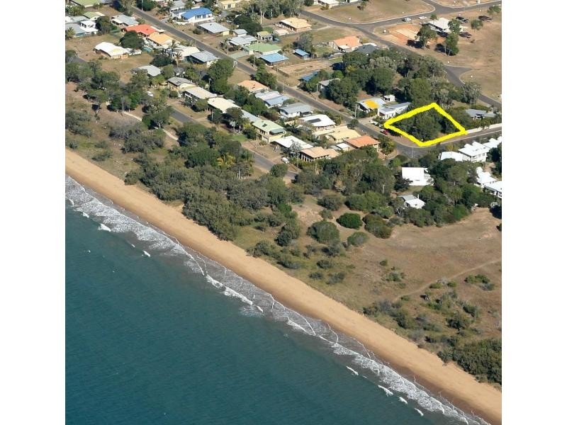 35 Palm Court, Moore Park Beach QLD 4670