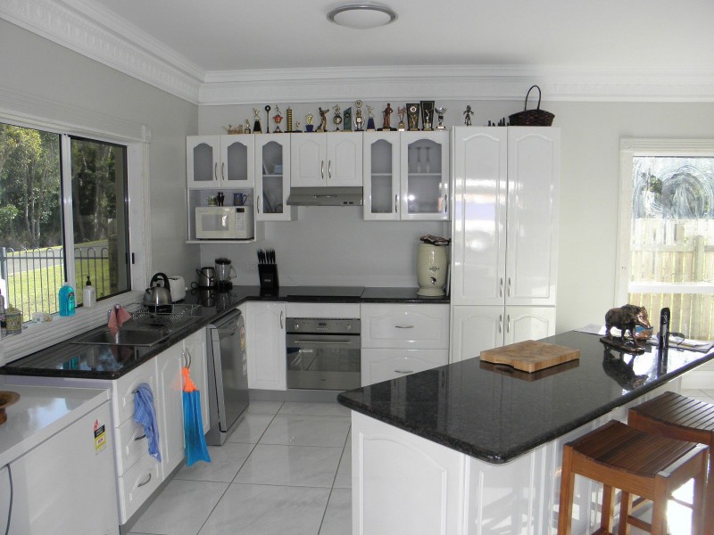 21 Gengers Road, Moore Park Beach QLD 4670