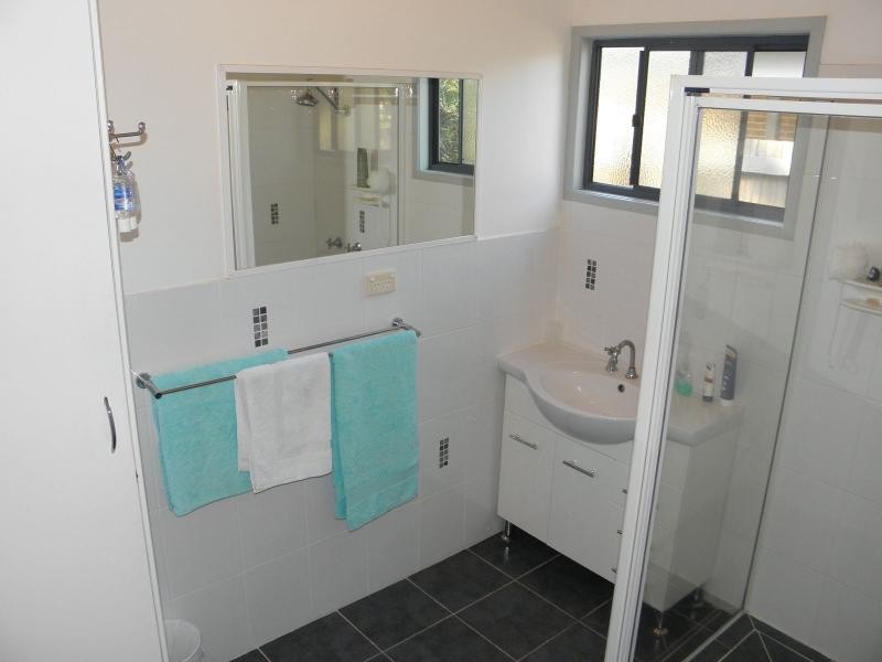 10 Ocean Court, Moore Park Beach QLD 4670