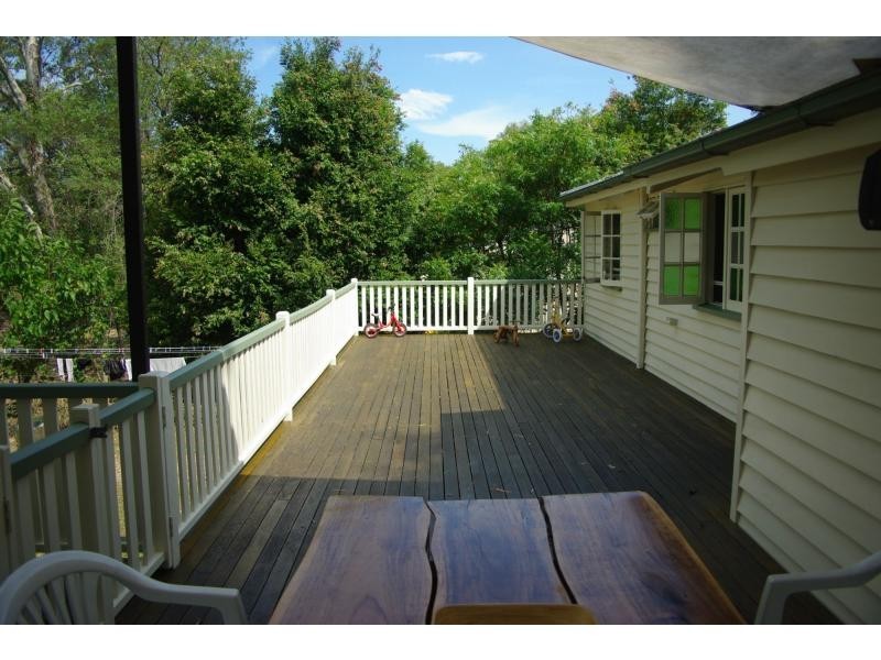 8 Kingfisher Crescent, Moore Park Beach QLD 4670