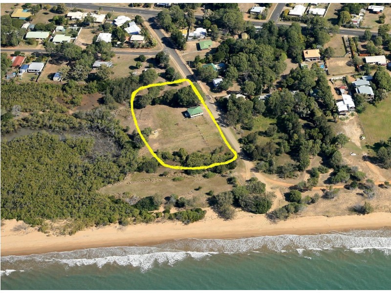 14 Lassig Street, Moore Park Beach QLD 4670