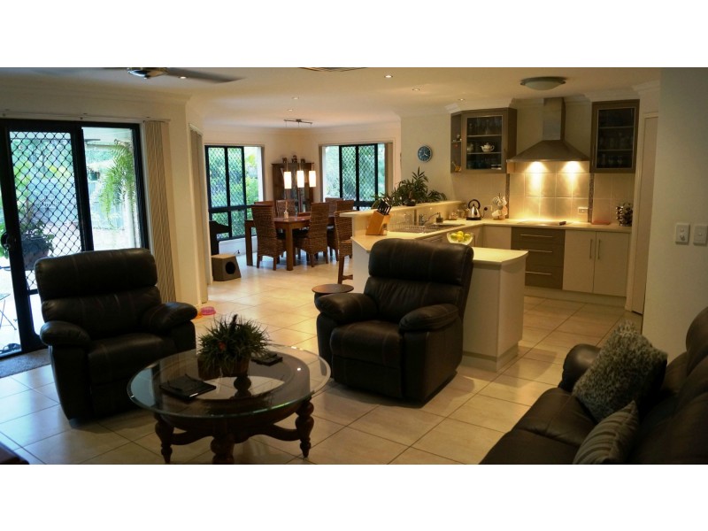 Moore Park Beach QLD 4670