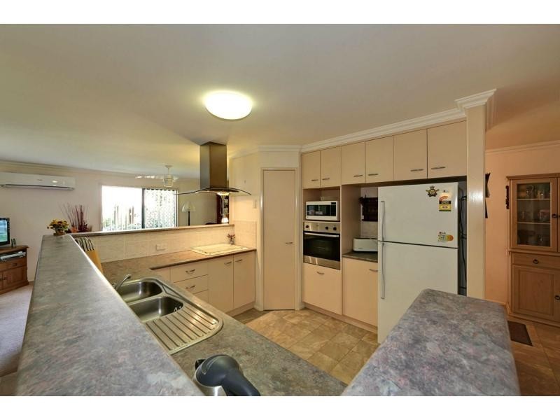 15 Egret Lane, Moore Park Beach QLD 4670