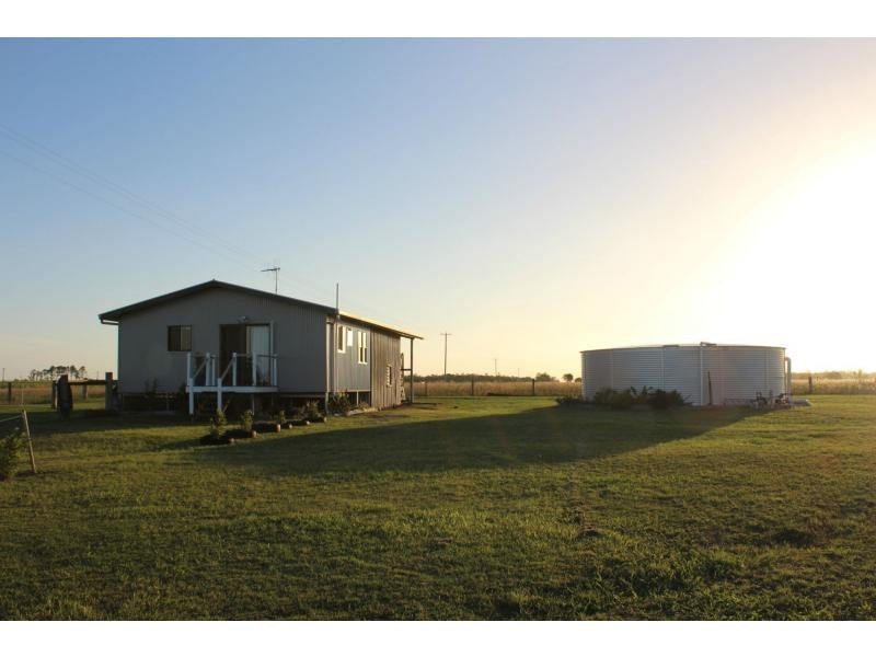 Moore Park Beach QLD 4670