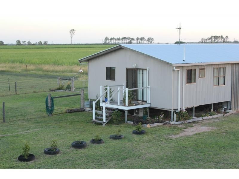 Moore Park Beach QLD 4670