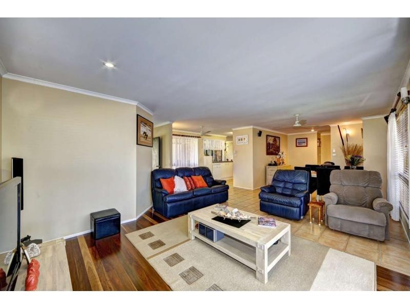 5 Acacia Street, Moore Park Beach QLD 4670
