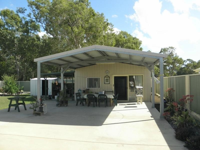 10 Cycad Court, Moore Park Beach QLD 4670