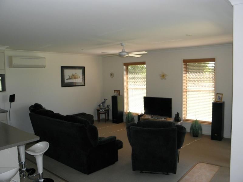 293 Eardleys Road, Moore Park Beach QLD 4670