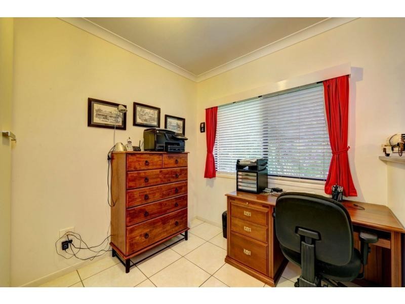 1 GENGERS Road, Moore Park Beach QLD 4670